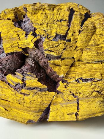 Eukeni Callejo, Grand jaune II, 2026, Expanded clay, H 45x W 48 cm