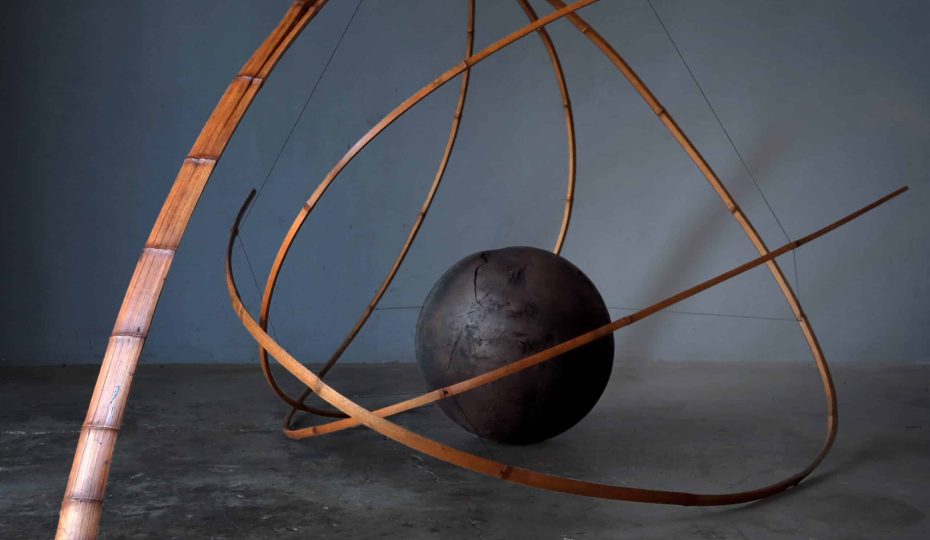Laurent Martin Lô & Yoyo Balagué
Yo & Lô, 2023
Bamboo, ceramic, threads
H 120 x W 180 x D 120 cm